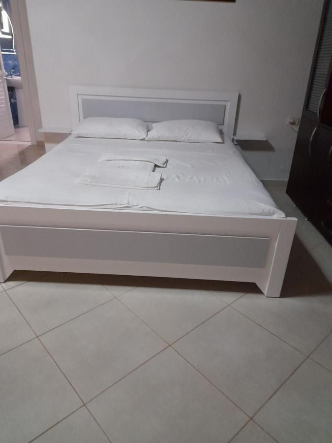 Guesthouse Nedin Ksamil Exterior foto
